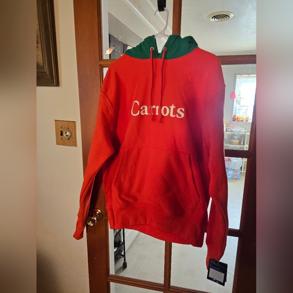 Champion Carrots Hoodie NWT Medium